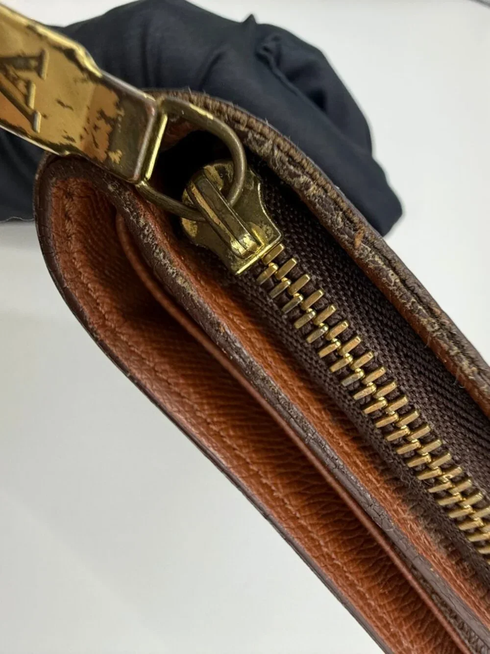 Louis Vuitton Porte‑Papier Zippé Wallet – Monogram Canvas – Vintage LV